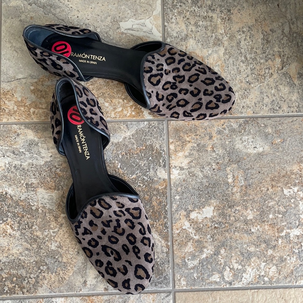 Sz 10 sandals
